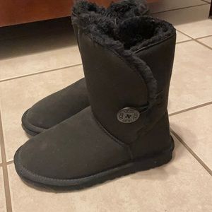 UGG black boots barely worn